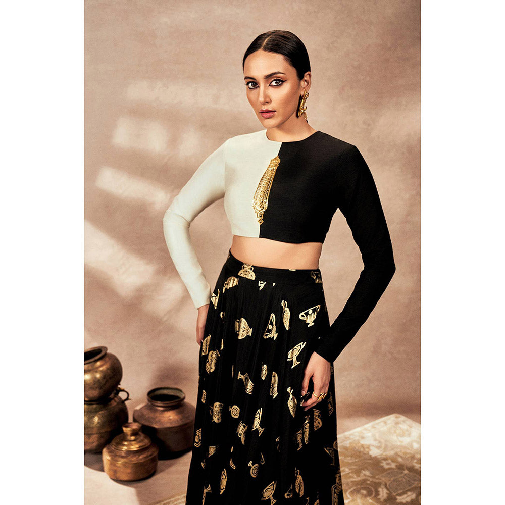 Masaba Black Potters Touch Lehenga with Blouse (Set of 2)