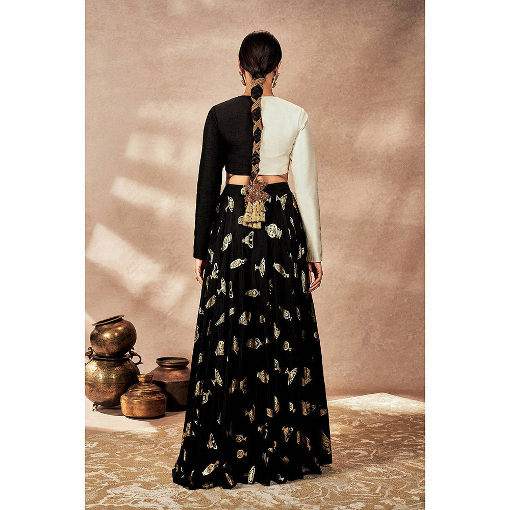 Masaba Black Potters Touch Lehenga with Blouse (Set of 2)