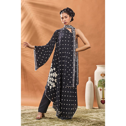 Masaba Black Kurta with Pant (Set of 2)
