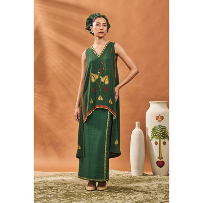 Masaba Green Kurta with Vashti Style Skirt (Set of 2)