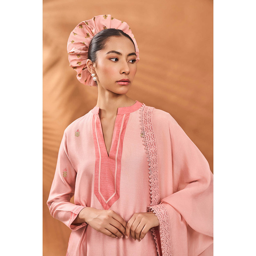 Masaba Pink Meadow Kurta with Pant and Dupatta (Set of 3)