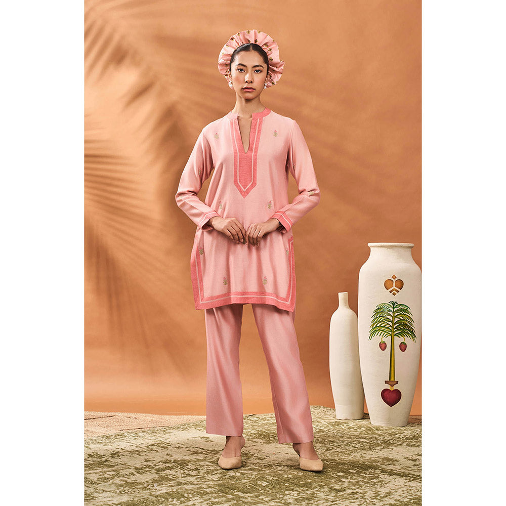 Masaba Pink Meadow Kurta with Pant and Dupatta (Set of 3)