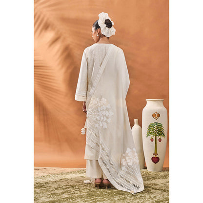 Masaba Ivory Kurta with Pant and Dupatta (Set of 3)
