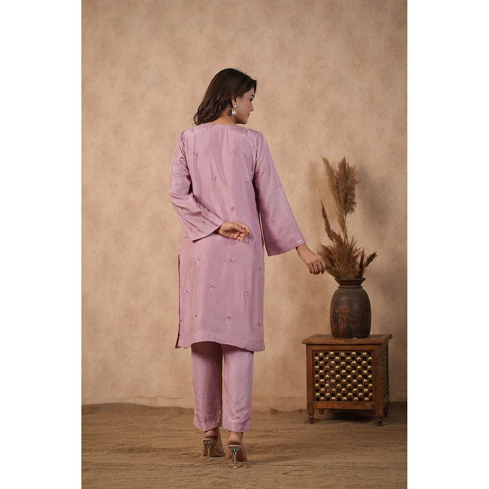 Masoomm Lilac Embroidered Kurta with Pant and Dupatta (Set of 3)