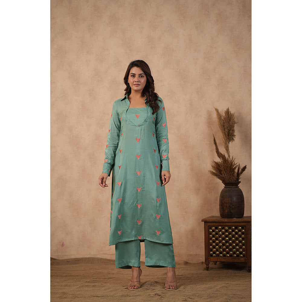 Masoomm Green Embroidered Kurta and Pant (Set of 2)