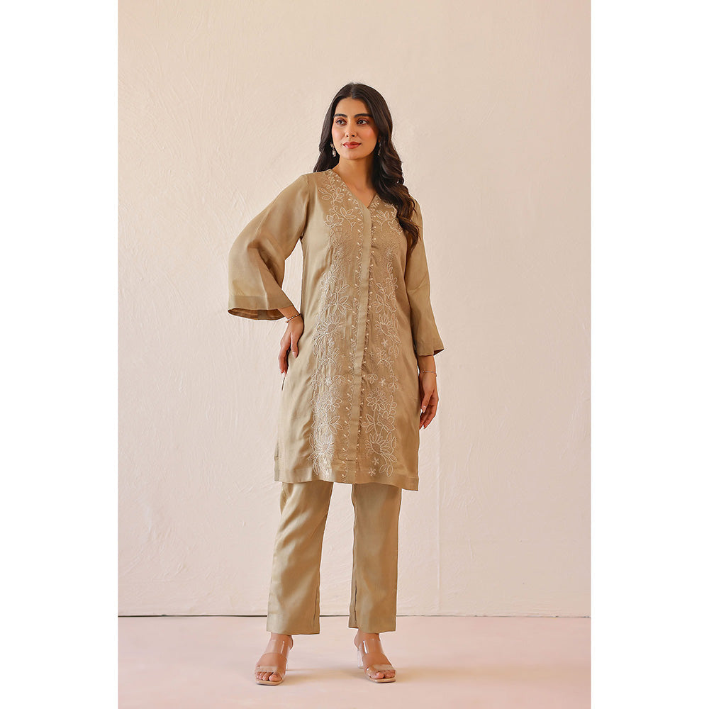 Masoomm Sage Green Lily Embroidered Kurta and Pant (Set of 2)