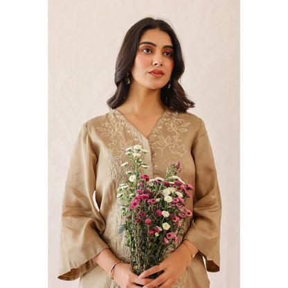 Masoomm Sage Green Lily Embroidered Kurta and Pant (Set of 2)