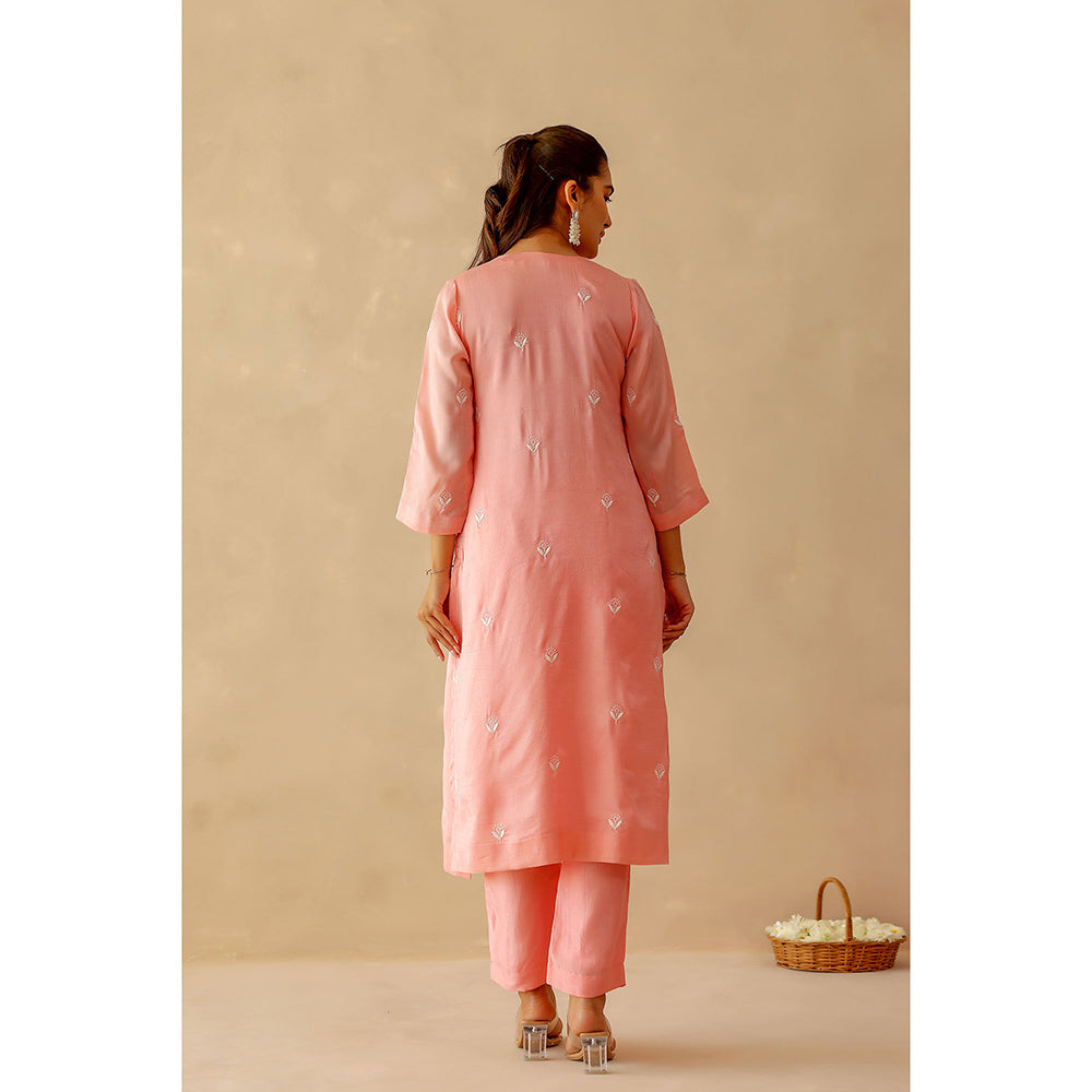 Masoomm Pink Calla Embroidered Kurta with Pant and Dupatta (Set of 3)