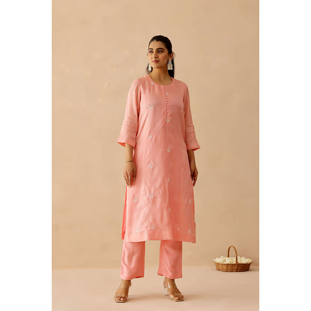 Masoomm Pink Calla Embroidered Kurta with Pant and Dupatta (Set of 3)