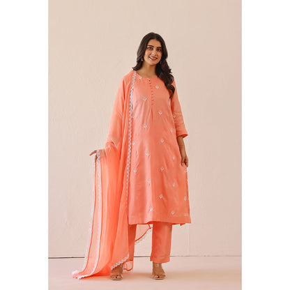 Masoomm Peach Calla Embroidered Kurta with Pant and Dupatta (Set of 3)