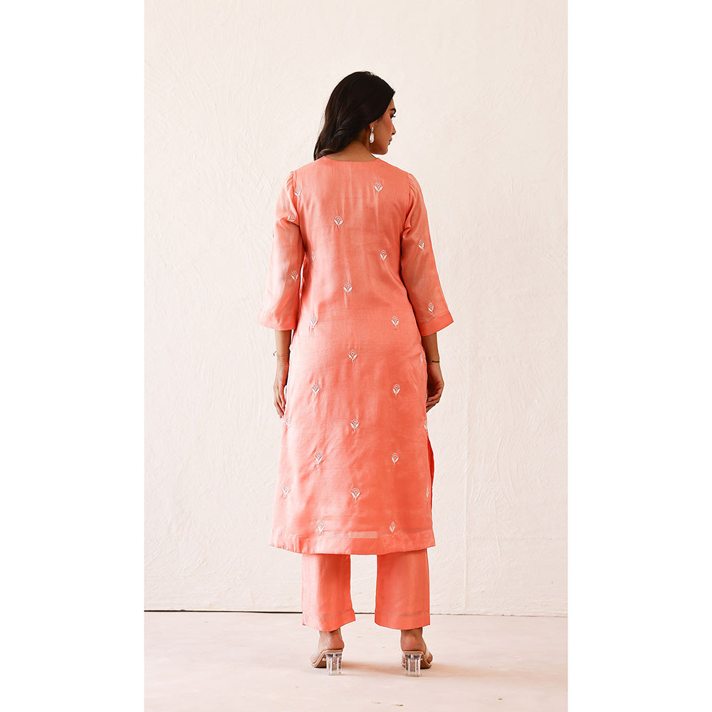 Masoomm Peach Calla Embroidered Kurta with Pant and Dupatta (Set of 3)