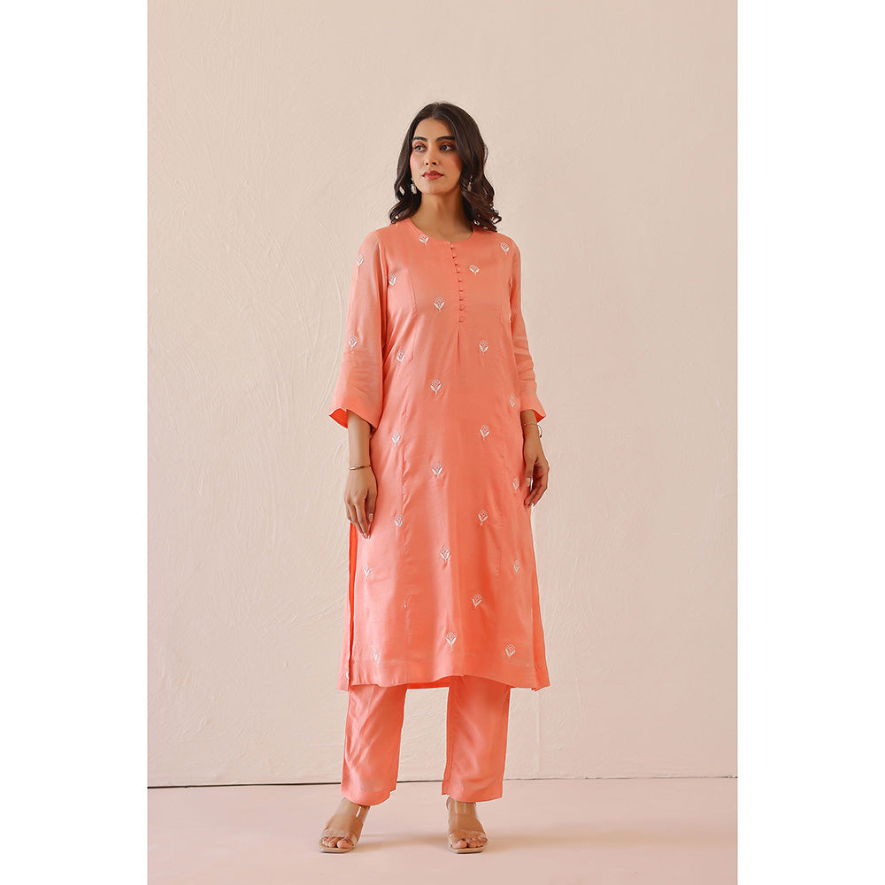 Masoomm Peach Calla Embroidered Kurta with Pant and Dupatta (Set of 3)