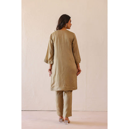 Masoomm Sage Green Lily Embroidered Kurta with Pant and Dupatta (Set of 3)