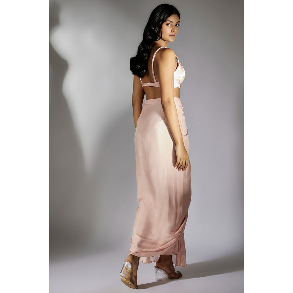 Masumi Mewawalla Peach Pink Solid Drape Skirt With Ombre Ruffle Dupatta (Set of 3)