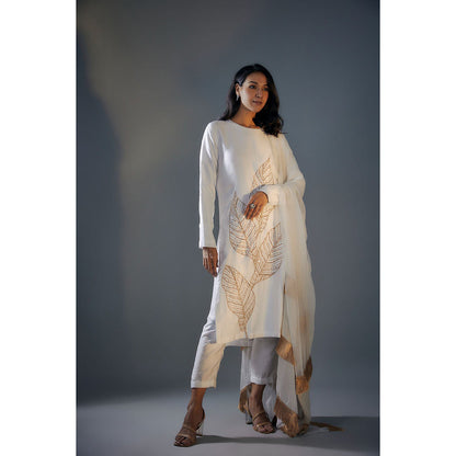 Masumi Mewawalla White Embroidered Kurta and Pant with Dupatta (Set of 3)