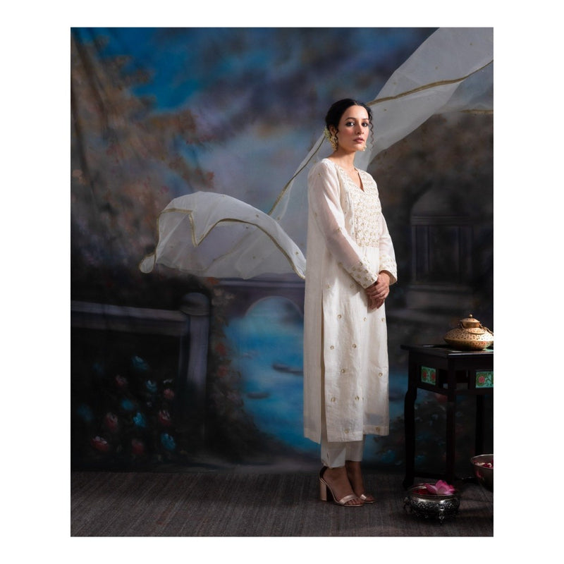 MEESA Asfa Off White Kurta (Set of 3)