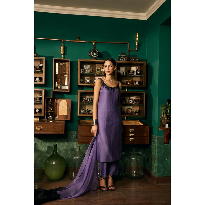 MEESA Purple Embroidered Chanderi Silk Kurta with Pant and Organza Dupatta (Set of 3)