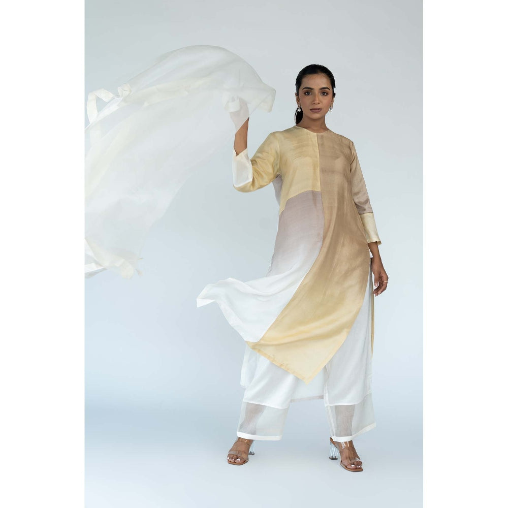Meghna Panchmatia Ivory Ombre Kurta with Pants and Dupatta (Set of 3)