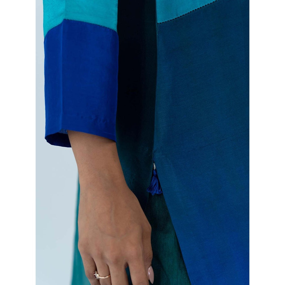 Meghna Panchmatia Green Ombre Kurta with Pants and Dupatta (Set of 3)