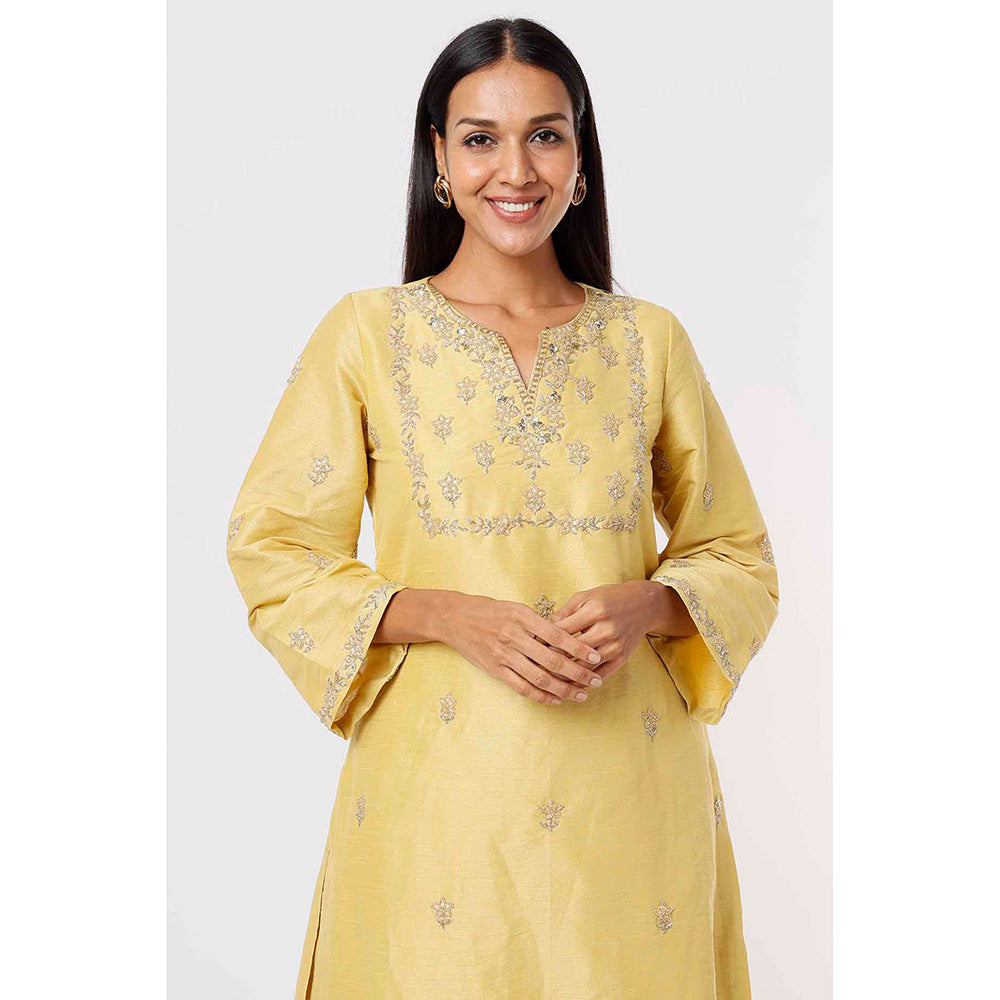 MEHAK MURPANA Daffodil Yellow Kurta and Pant (Set of 2)