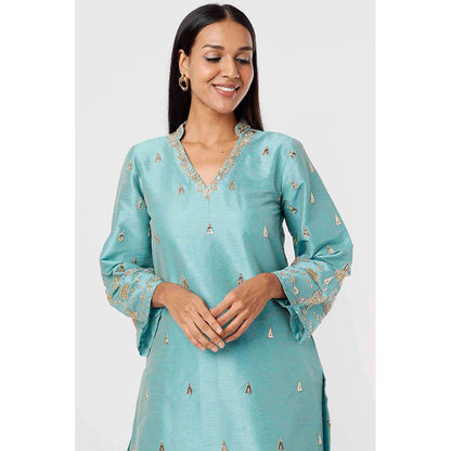 MEHAK MURPANA Sky Blue Kurta and Pant (Set of 2)