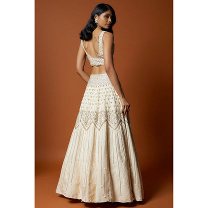 MEHAK MURPANA Ivory Embroidered Lehenga with Stitched Blouse And Dupatta (Set of 3)