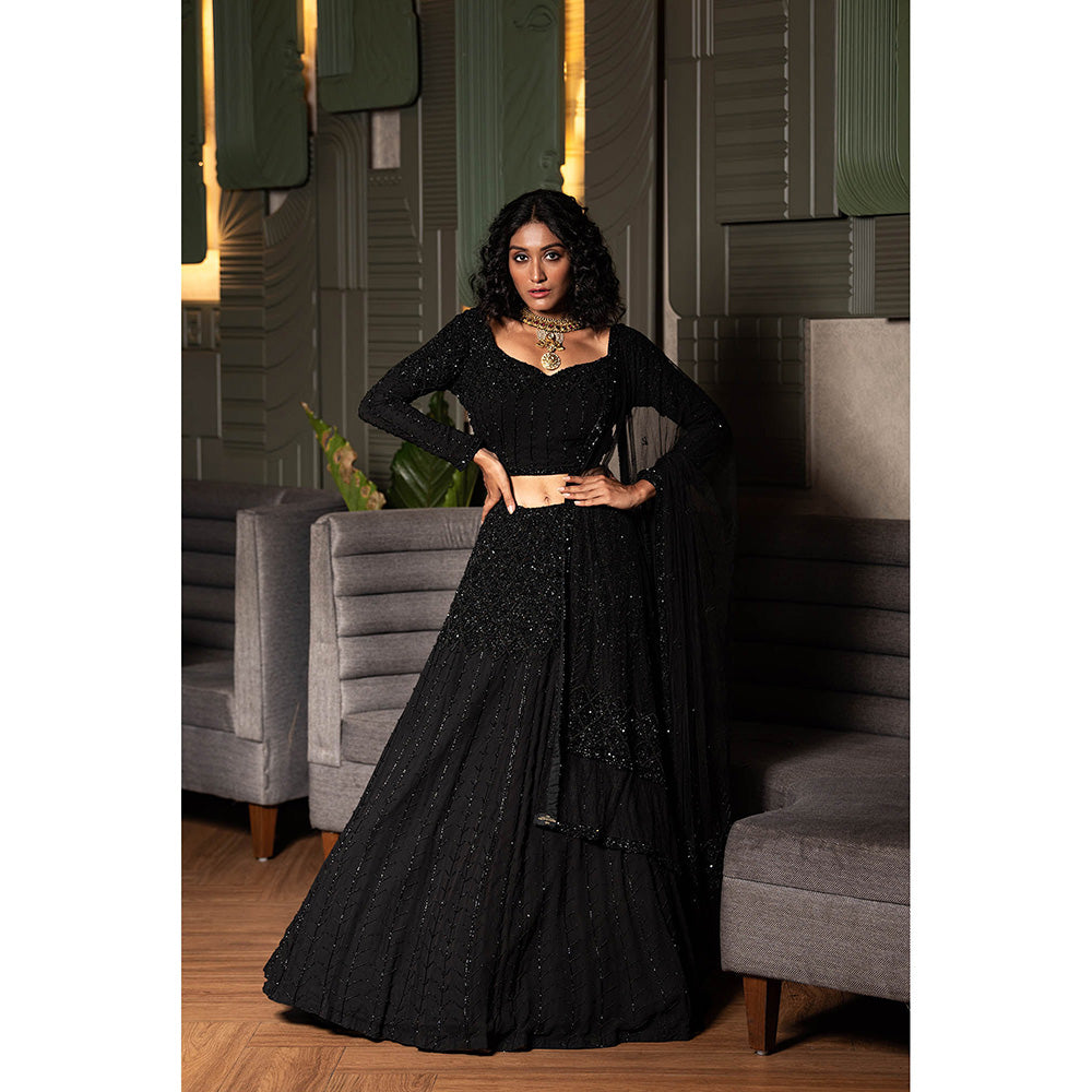 Midushi Bajoria Black Heavy Georgette Lehenga with Hand Embroidery Blouse & Dupatta (Set of 3)