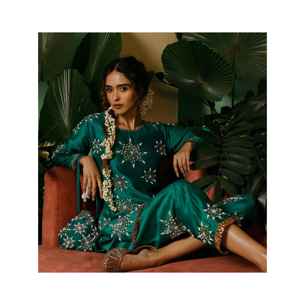 Midushi Bajoria Silk Chanderi Hand Embellishment In Star Pattern Kurta with Pant (Set of 2)