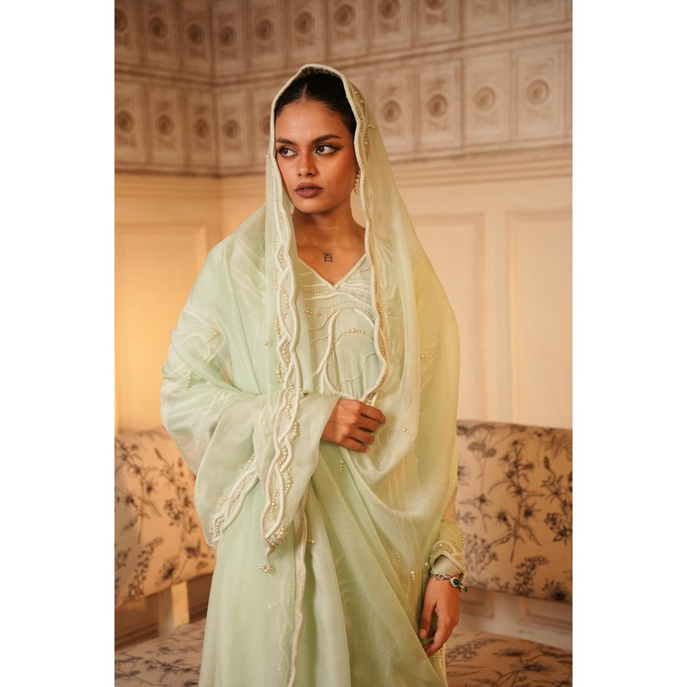 Midushi Bajoria Green Tt Kurta with Pant and Dupatta (Set of 3)