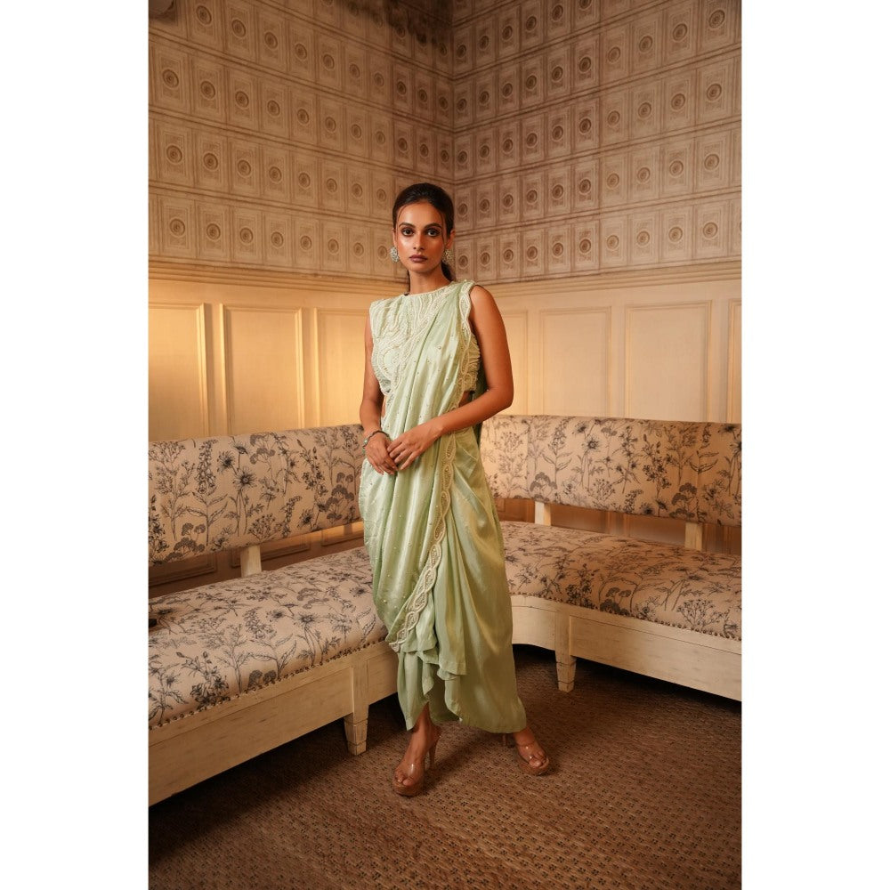 Midushi Bajoria Green Tt Drape Skirt with Blouse and De-Attached Dupatta (Set of 3)