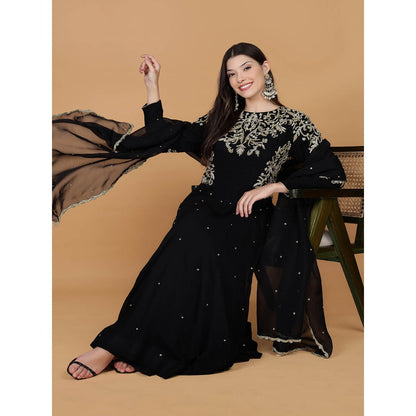 MILU MADAN Black Georgette Dabka Kat dana Work Anarkali Dupatta with Dupatta
