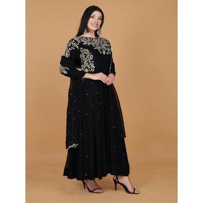 MILU MADAN Black Georgette Dabka Kat dana Work Anarkali Dupatta with Dupatta