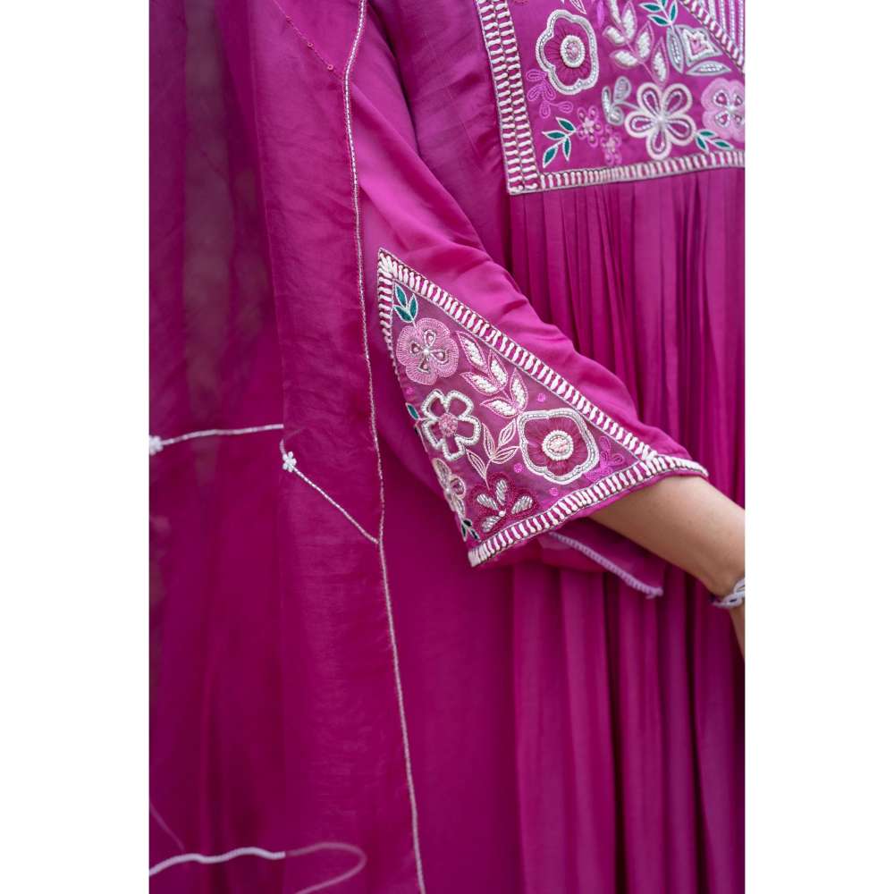 MINSH Cerise Purple Kurta With Pant And Dupatta (Set of 3)