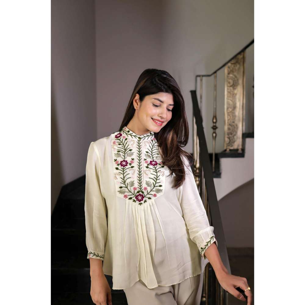 MINSH White Blossom Embroidered Top