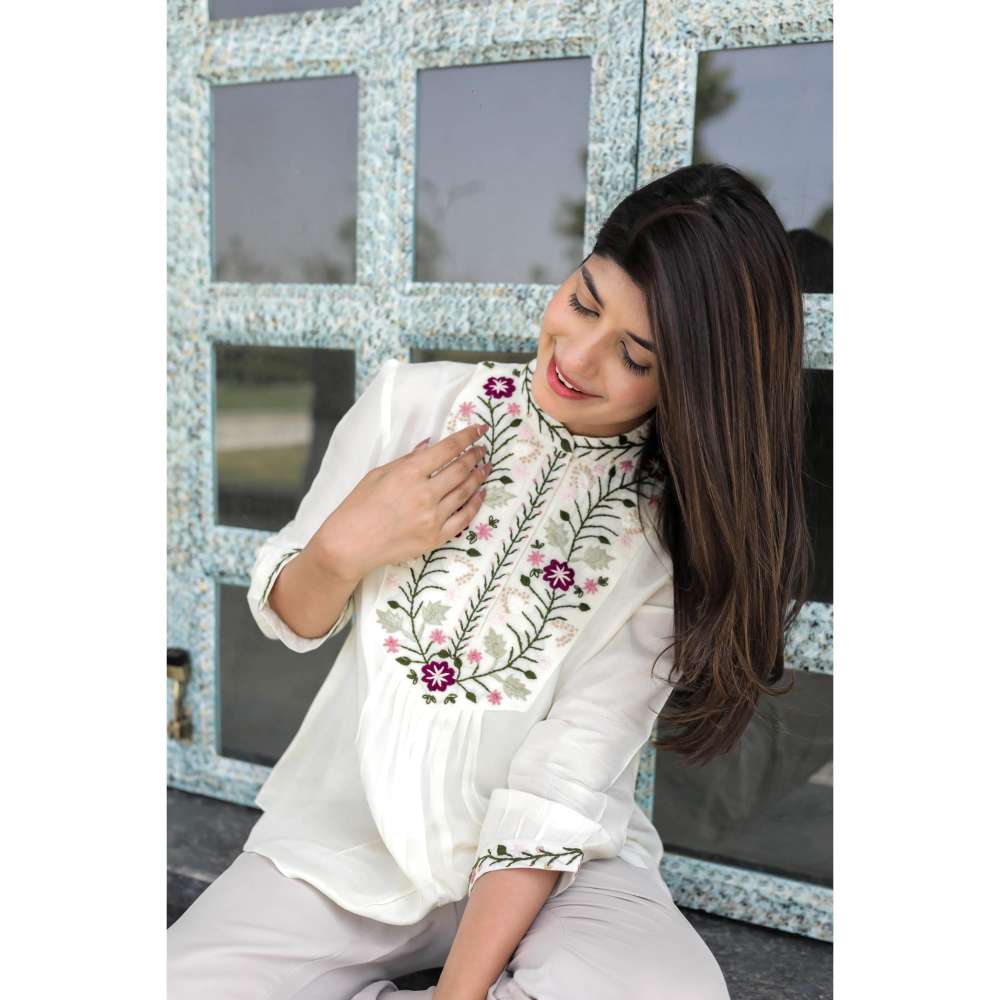 MINSH White Blossom Embroidered Top