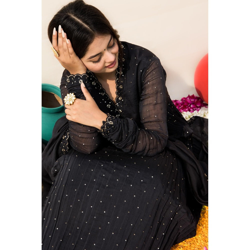 MITHI SUPARI Black Nargis Anarkali Kurta with Pant and Dupatta (Set of 3)