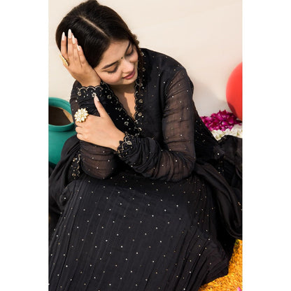 MITHI SUPARI Black Nargis Anarkali Kurta with Pant and Dupatta (Set of 3)