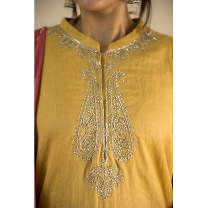 MITHI SUPARI Beige India Embroidered Kurta with Pant and Dupatta (Set of 3)