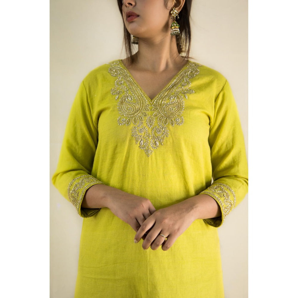 MITHI SUPARI Lime Green Keri Embroidered Kurta with Pant and Dupatta (Set of 3)