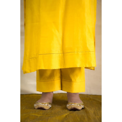 MITHI SUPARI Yellow Malti Kurta with Pant and Embroidered Dupatta (Set of 3)