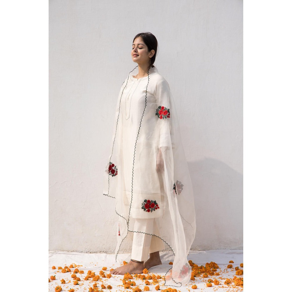 MITHI SUPARI Ivory Maya Kurta with Pant and Embroidered Dupatta (Set of 3)