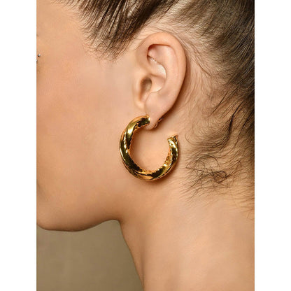 MNSH Oro Texture Hoops