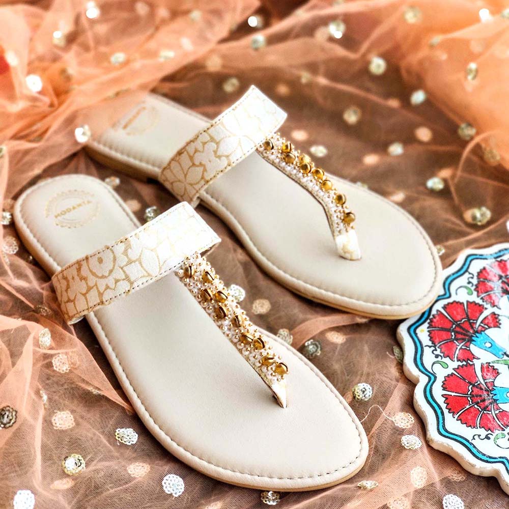Modanta Cream Ghunghroo Flats