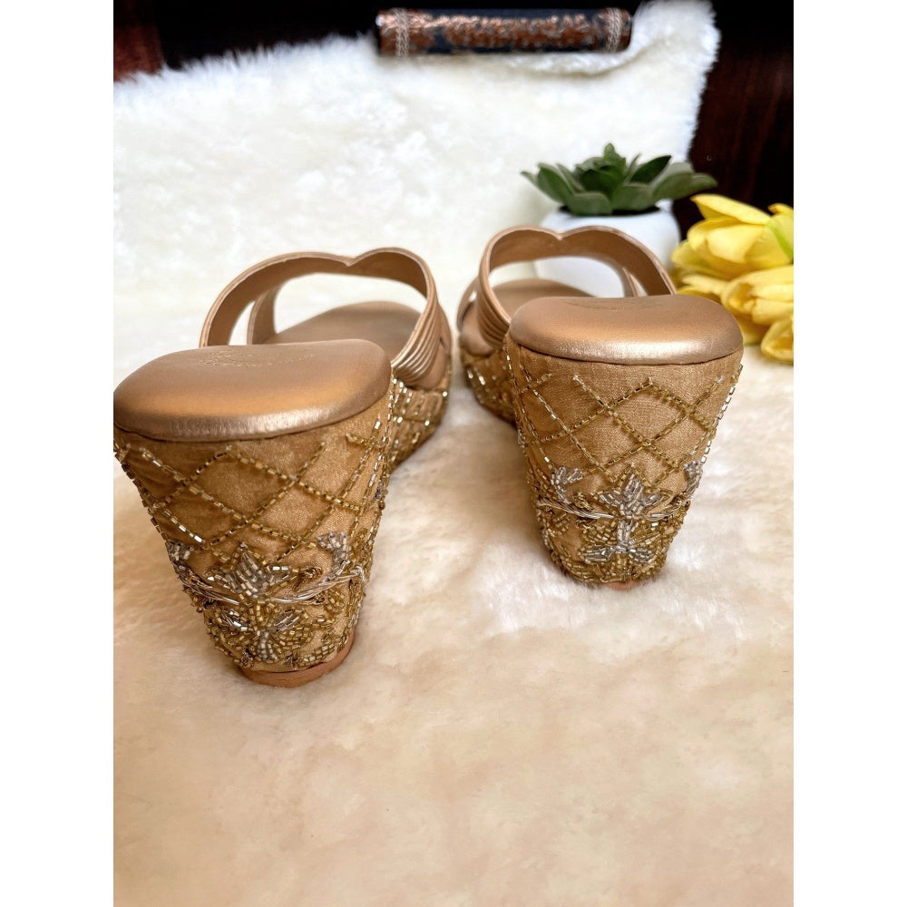 Modanta Gold Checks Wedges