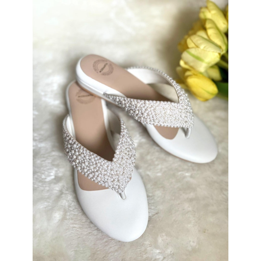 Modanta Pearl V-Strap White Wedges