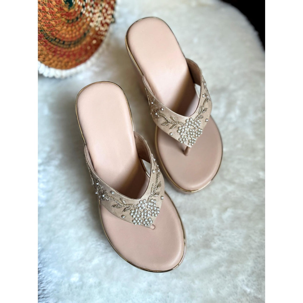 Modanta Floral V-Strap Nude Wedges