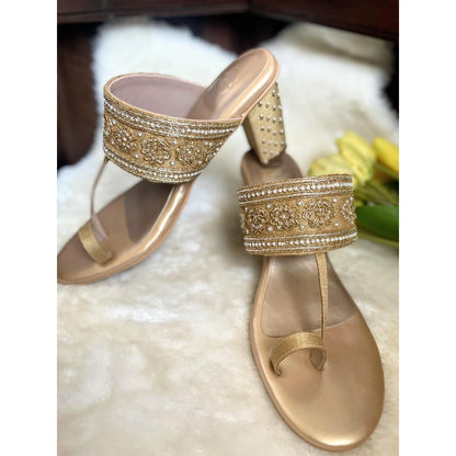 Modanta Gold Zardozi Kolhapuris