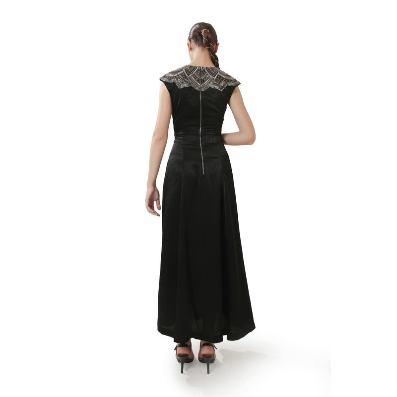 MODO CALDO Black Celeste Dress