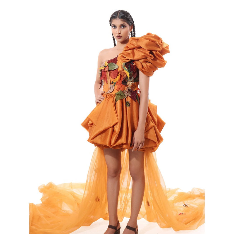 MODO CALDO Orange Golden Hour Dress with Trail