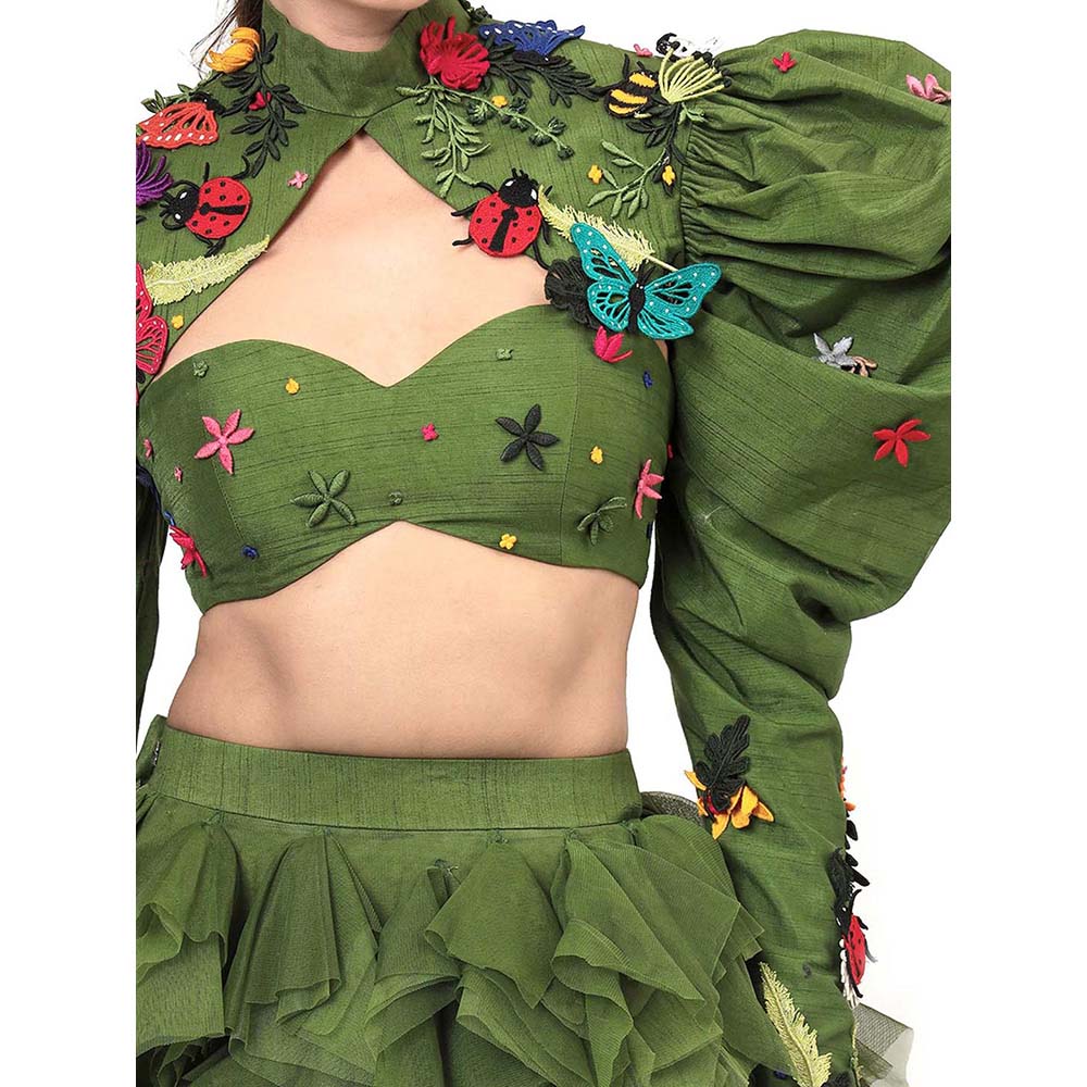 MODO CALDO Womens Embroidered Green Bustier with Skirt and Cape